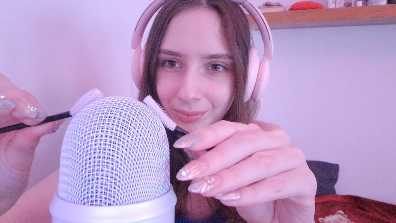 Blue yeti mic scratching, pressing & fake nail tapping (spollies, squishies, hair roller) ASMR