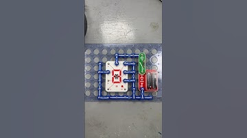 7-Segment Display Showing 4: #7segmentdisplay #electronics #diy #arduino #technology #shorts