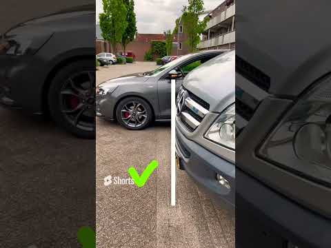 كيفية الخروج من بين سيارتين بسهولة