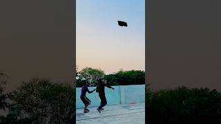 Kite Lovers Cutting Kite Catch | #kite #kiteflying #patang #shorts #youtubeshorts #short #viral screenshot 4