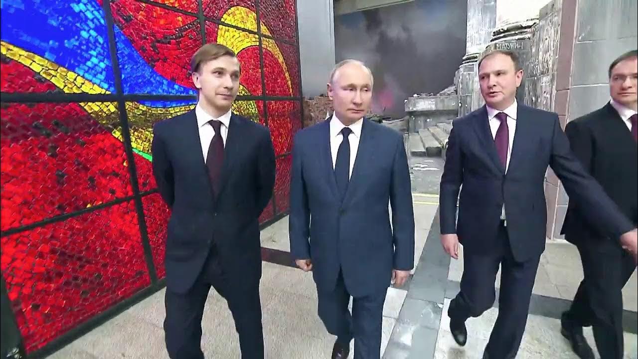 Каблуки Путина пынеходы. Глупый п