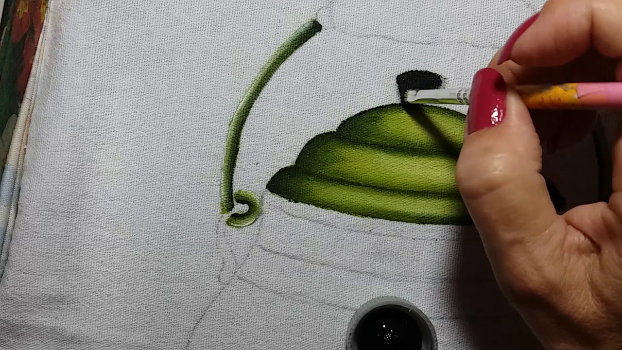 Chaleira verde com rosas - Parte 1 - Pintura em tecido