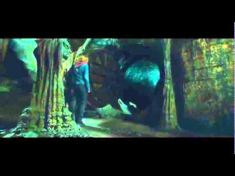 Harry Potter and the Deathly Hallows Part 2 [Clip]...