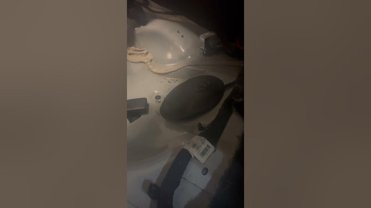 Fuel pump noise - YouTube