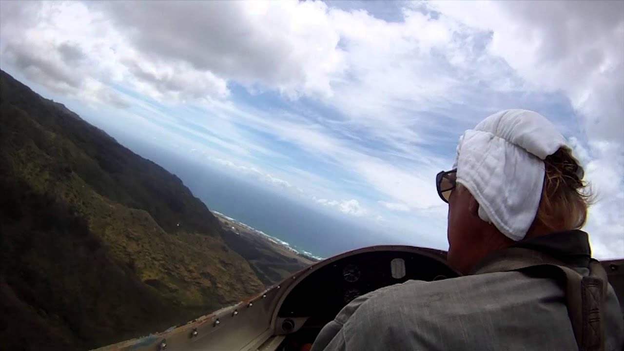 Mr.Bills Original Glider rides with Backpackers Hawaii on the North