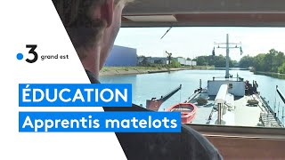 Ces lycéens apprennent le transport fluvial à bord d'un bateau-école