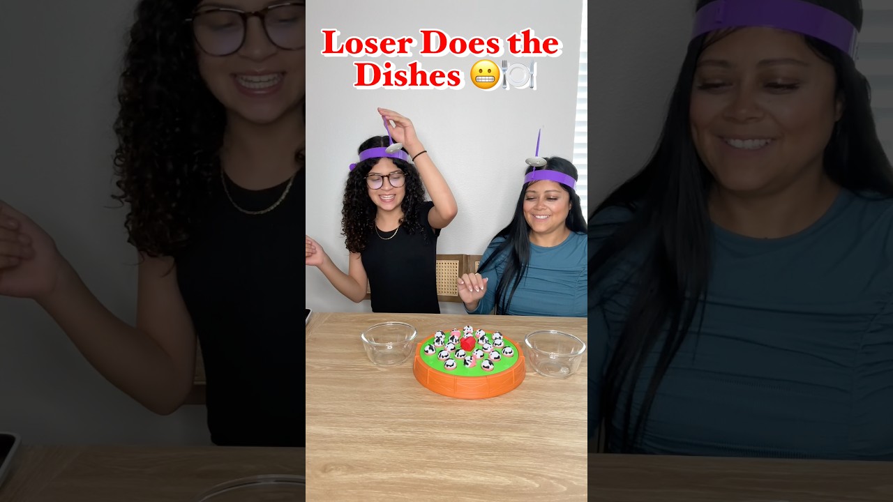 ПОМОГИТЕ!! ПРОИГРАВШИЙ МЫЕТ ПОСУДУ 😭 Мама против дочери 