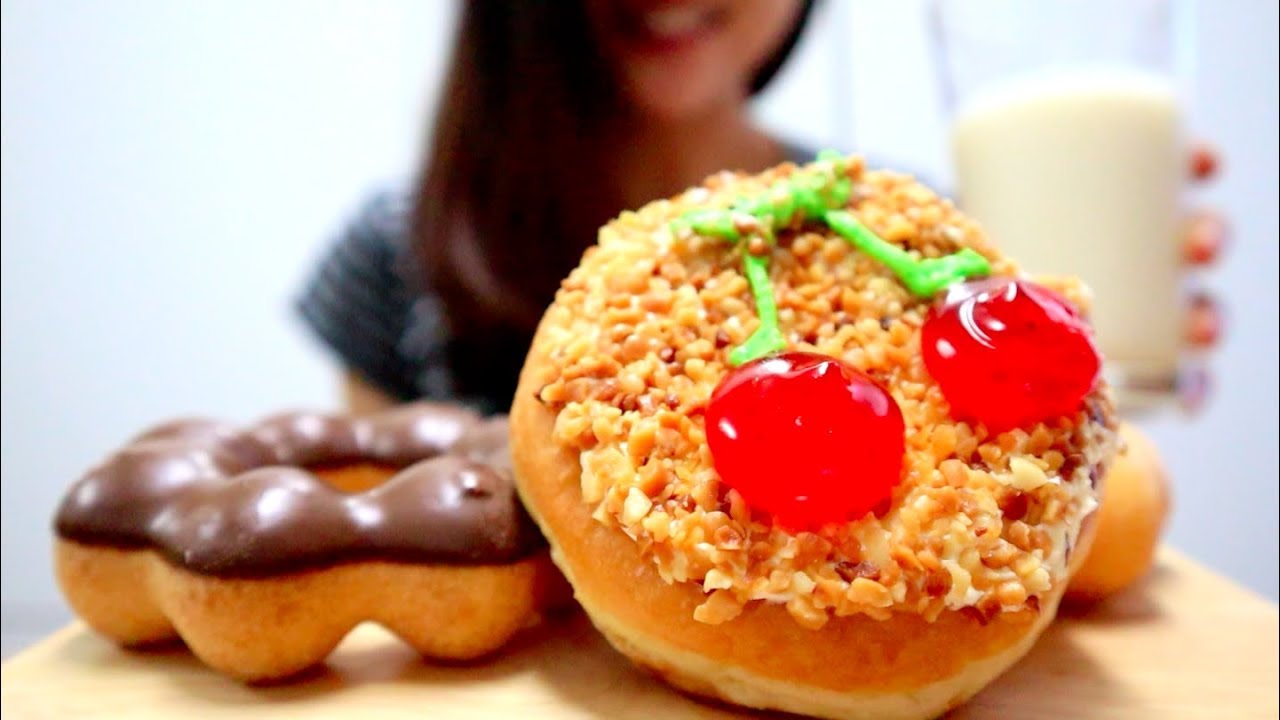 ASMR Cream Cheese Donut, Mochi Ring Donut + Milk | Mister Donut | Soft Eating Sounds, MUKBANG (먹방)