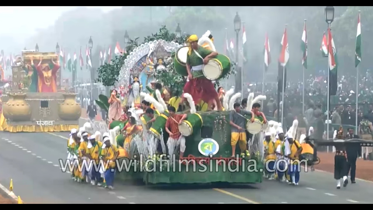 West Bengal tableau showcases Sgarod Utsav' at 68th Republic Day Parade
