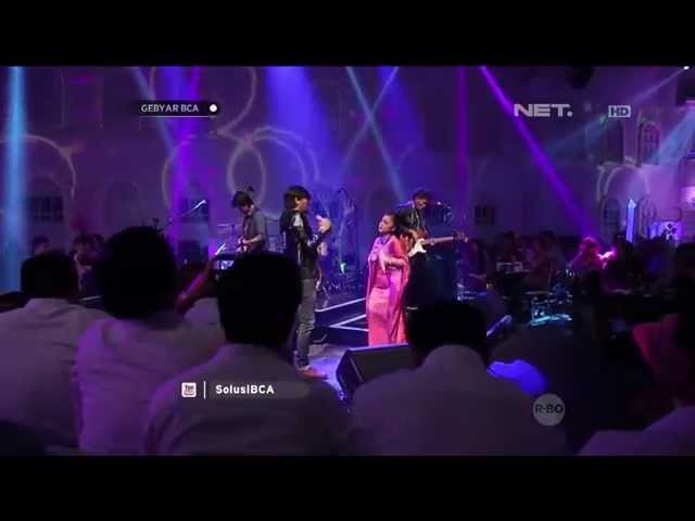 Gebyar BCA - Sheila On 7 Feat Gita Gutawa - Itu Aku class=