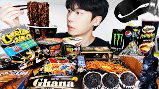 ASMR MUKBANG | BLACK FOOD HONEY JELLY CANDY Desserts (Noodles Jelly, chocolate) Convenience store