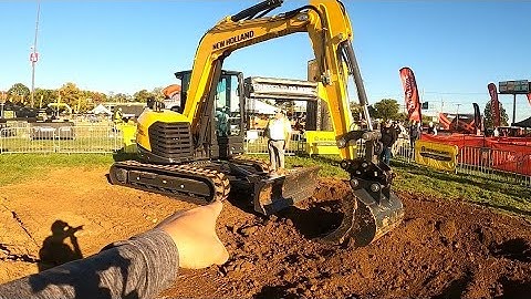 THE MOST AWESOME EXCAVATOR I