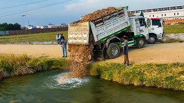 Wonderful New Landfill Project! Delete Flooded Area Using Dozer D31P Pushing Soil Into Water