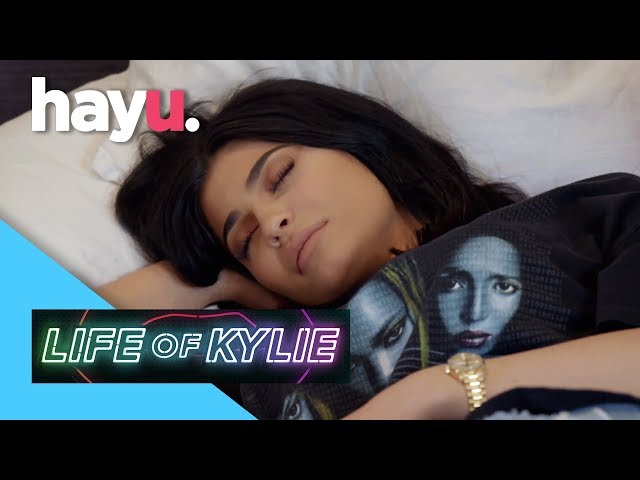 Kylie Depressed Over Tyga Break-Up | Life of Kylie class=