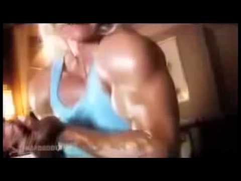 SEXY MUSCLE FBB STRONG BICEPS