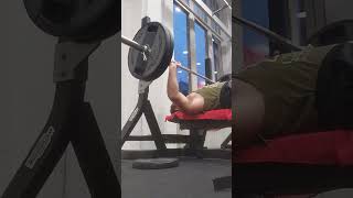 100kg bench press x6 #benchpress