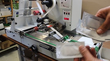Automatic labelling of cosmetic pouches with LAB500