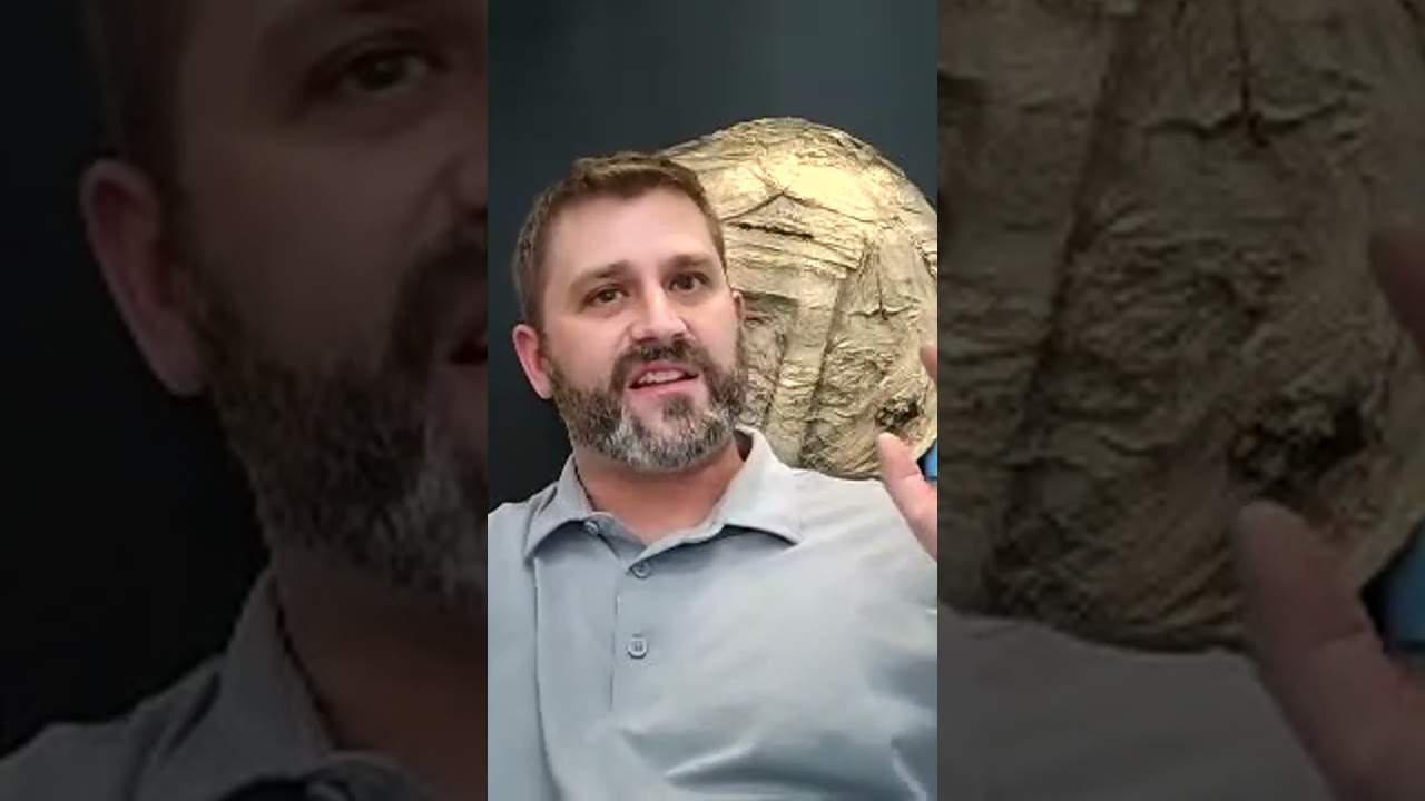 RD Moreno Interview-Warlock's Dark God Dilemma 