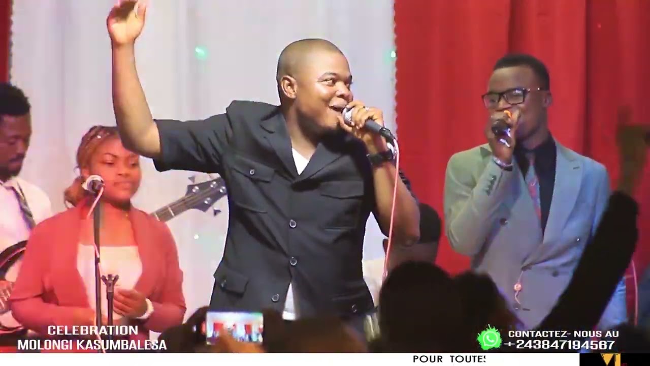 KASUMBALESA CÉLÉBRATION MOLONGI 2 PARTIE LES GENS ONT ET DANSER POUR DIEU