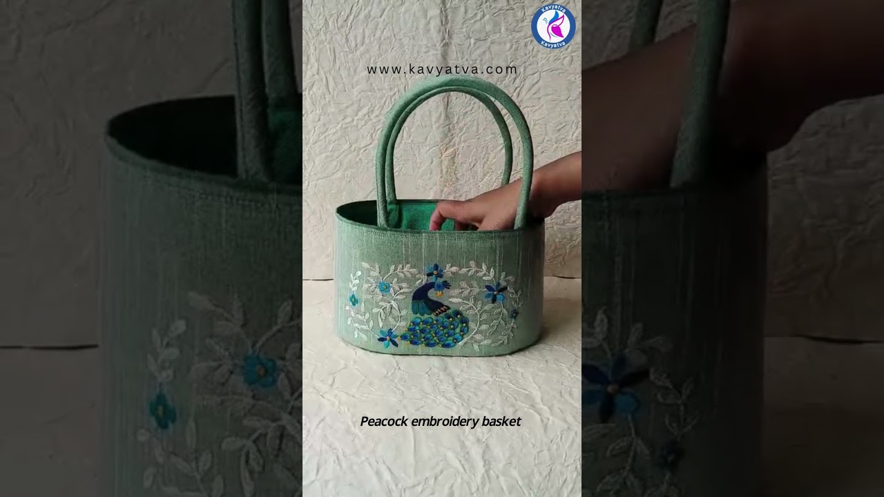 ✨ Handcrafted Peacock Basket with Scented Candle – Perfect Diwali Gift of Elegance & Light 🪔