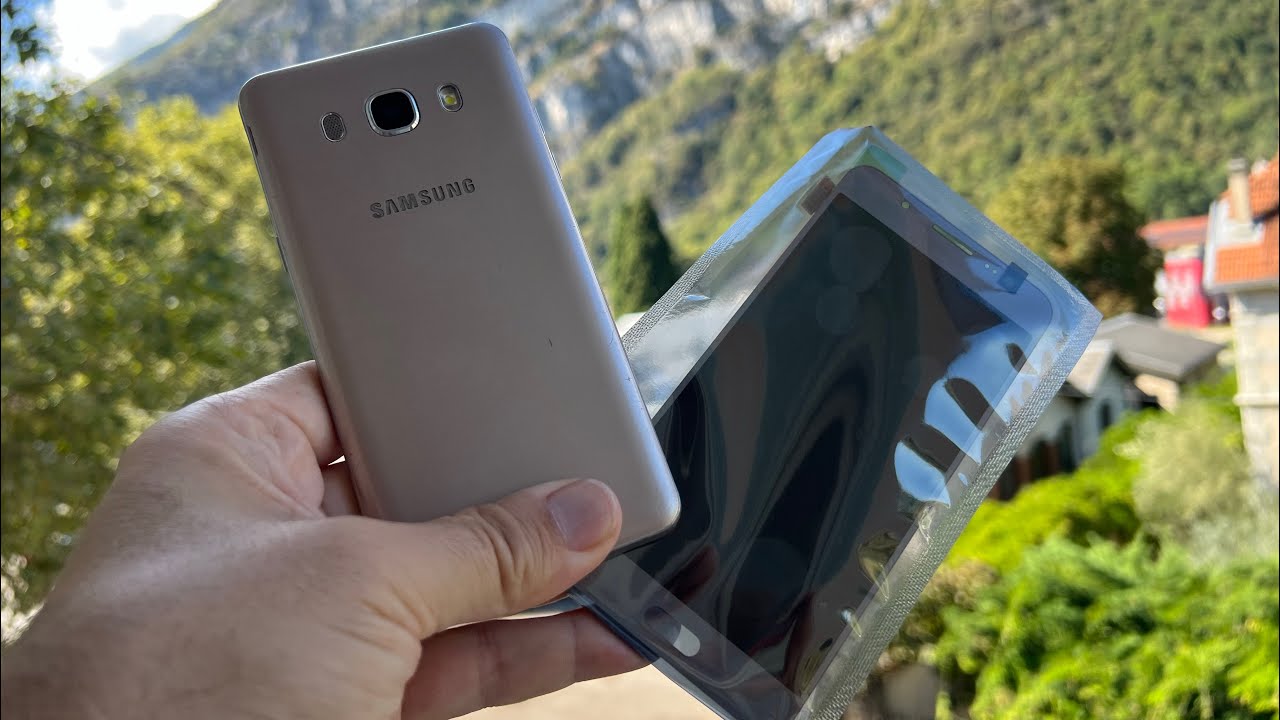 Top 3 des demandes bizars ;) changer l’écran d’un Samsung J5 2016 oui