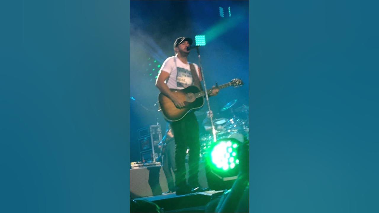 Luke Bryan hunting, fishing and loving everyday Darien Lake New York