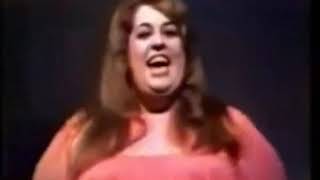 Watch Cass Elliot Welcome To The World video