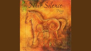 Video thumbnail of "Noir Silence - Méo penché"