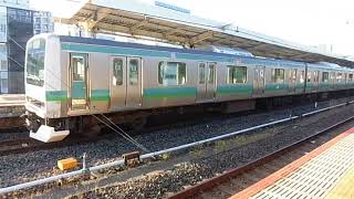 常磐線E231系0番台快速上野行と、常磐線E531系快速水戸行を撮った。