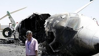 طائرات التحالف تقصف مدرج مطار صنعاء