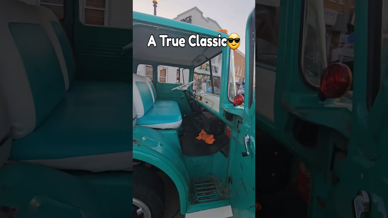 Classic Ford Cabover🔥
