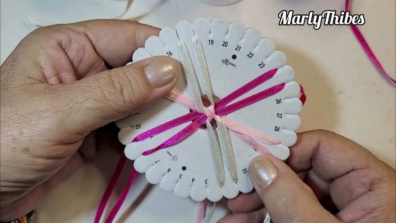 Como fazer pulseiras  cordões  e alça de bolsas no tear kumihimo passo a passo @marlythibes