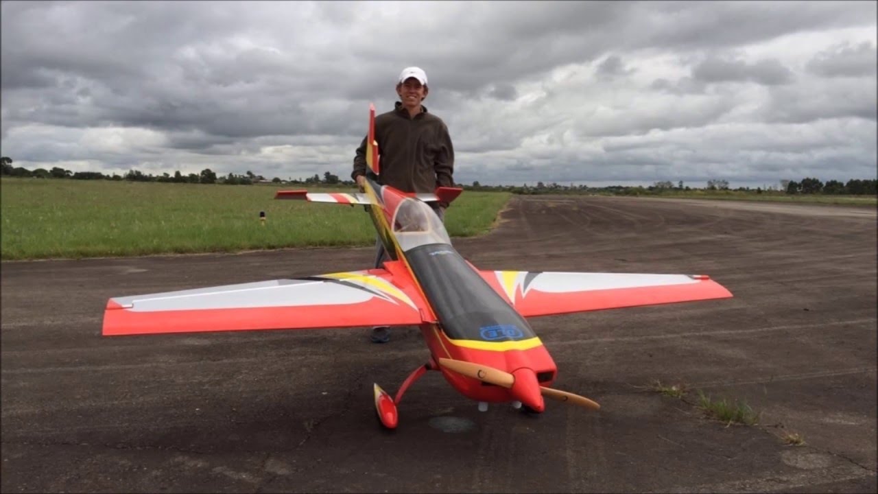 pilot rc extra 330sc 50cc