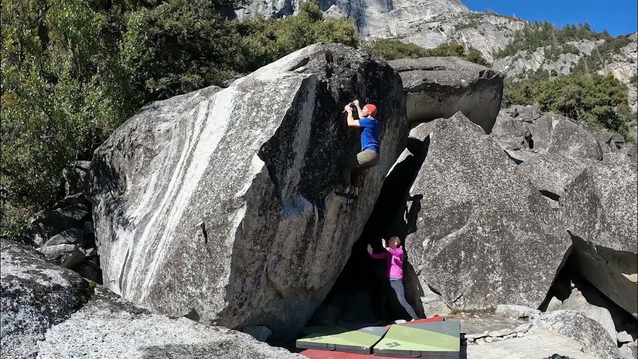 Yosemite Bouldering Camp 4, 5.10 Finger Crack Boulder, Bivy Face (V4) YouTube