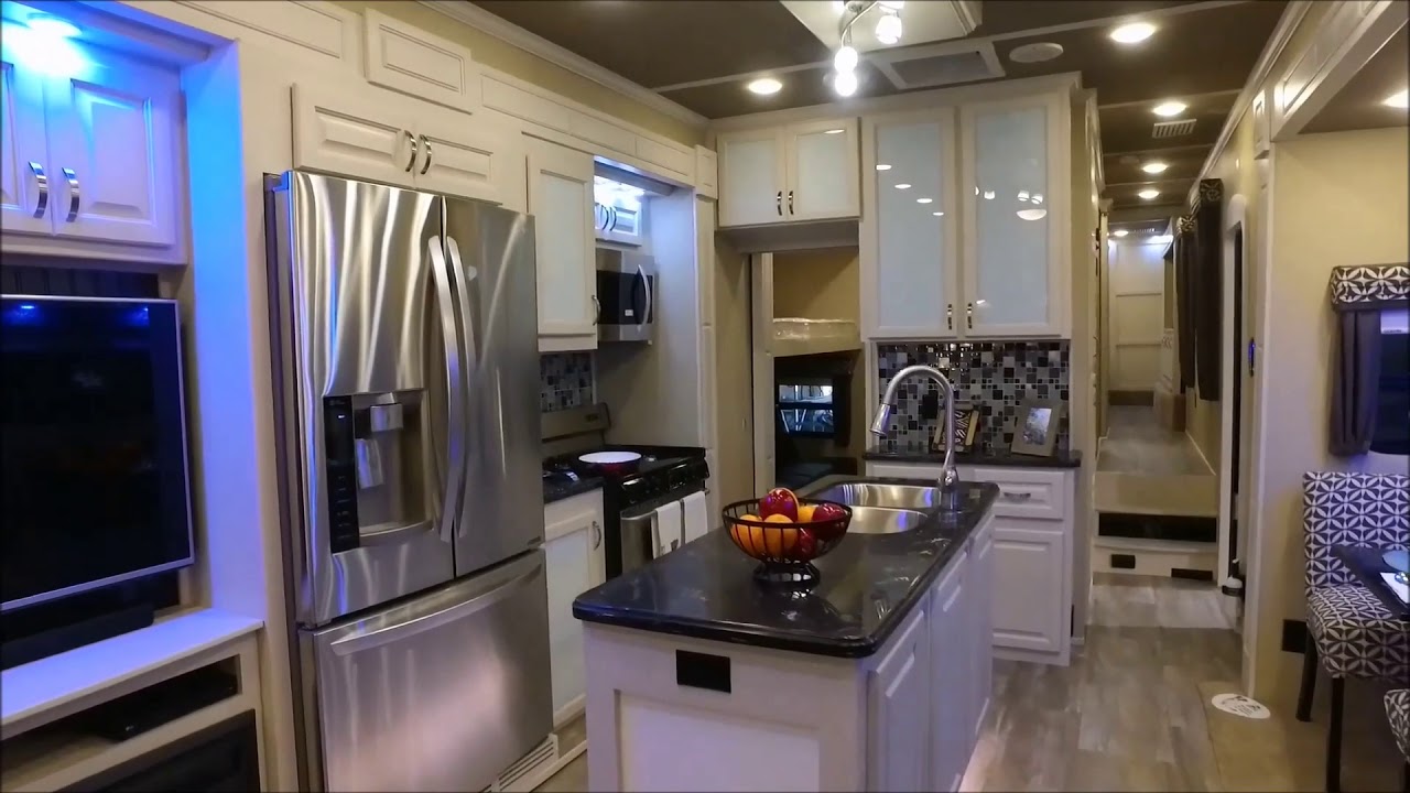 Casa Rodante Premiun 2018 New Luxe LF 42 MD Luxury Fifth ...