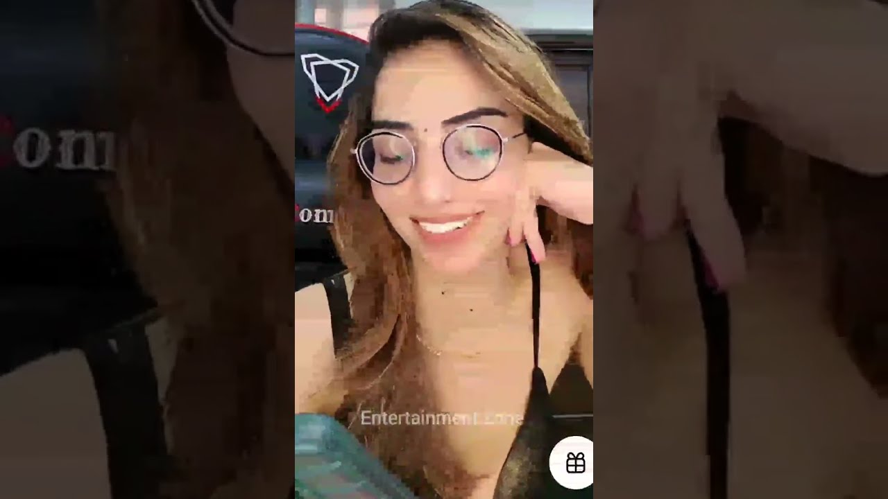 Mishoo khalifa livestreaming 💜 