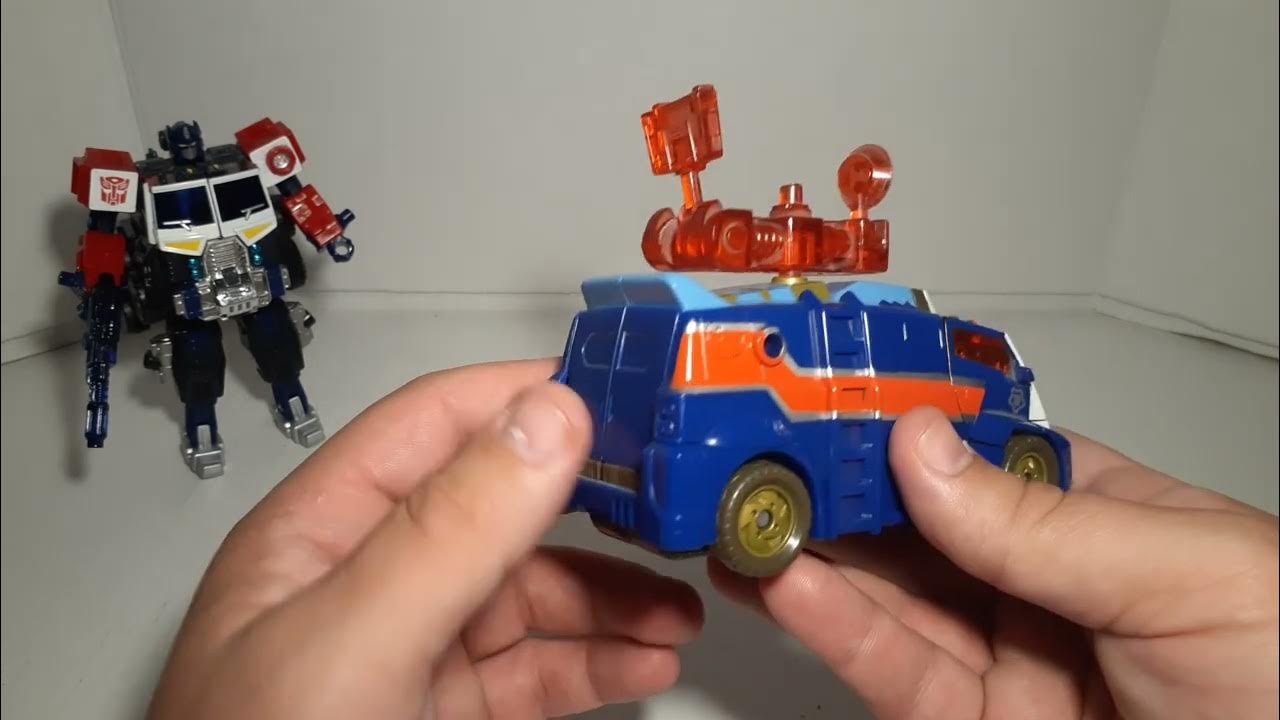 How to Transform 2004 Transformers Energon Deluxe class Optimus Prime