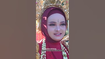 beautiful woman #puisemadingcarnival2025