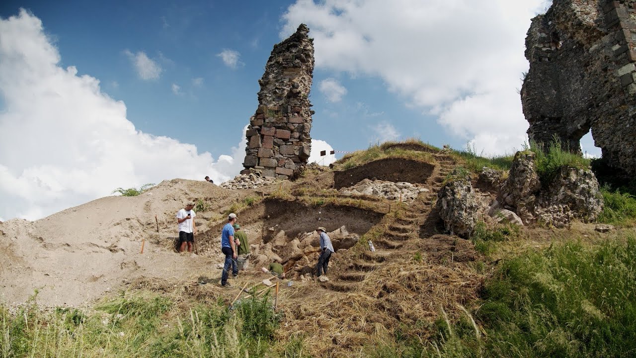 Egyre inkább kirajzolódik a kövesdi várrom egykori formája
