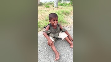 aik ghareeb hungry boy 😭