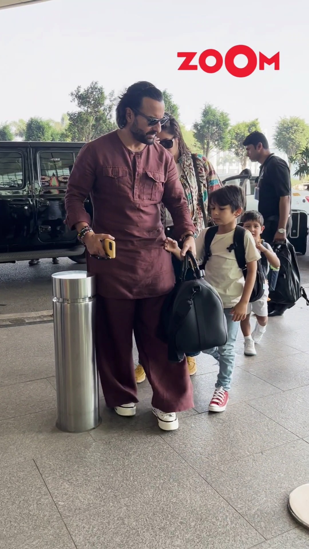 Kareena Kapoor-Saif Ali Khan \u0026 Kids Taimur \u0026 Jeh set off on VACATION ? #shorts