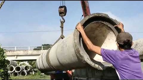 Cẩu UNIC ucan super, cẩu ống nước to lên xe .