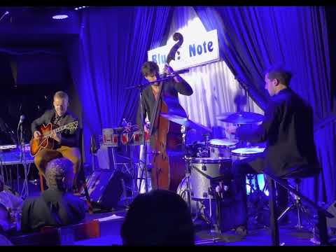 Olli Soikkeli Trio - That Old Feeling (Blue Note NYC)