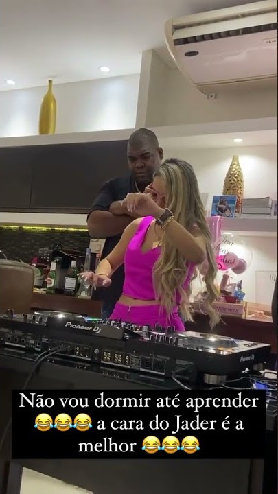 Deolane Bezerra- (DJ) Vai se, Vai se, vai se, vai se tratar garota💙🎶