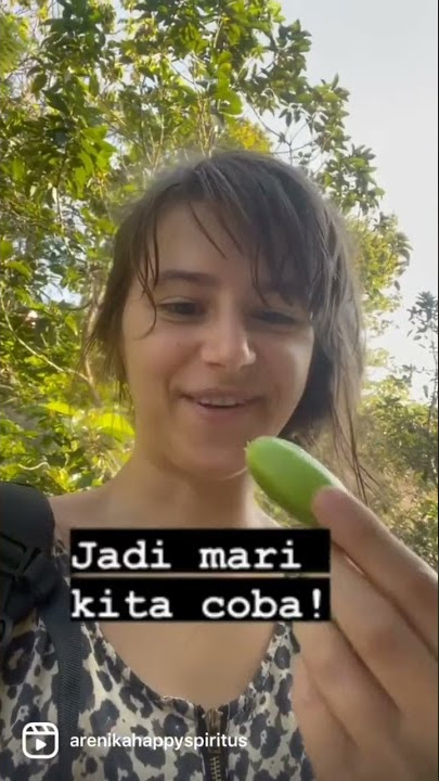 Bule Dan Anaknya Pertama Kali Makan Asam Belimbing Wuluh