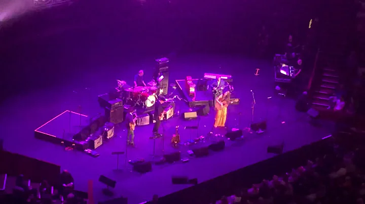 Richard Thompson with Olivia Chaney - Who Knows Wh...
