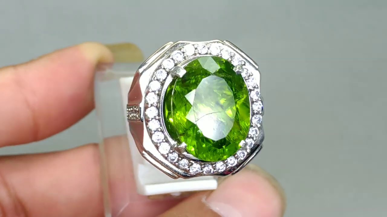 Batu Akik Cincin Permata Peridot Hijau Besar Asli (Kode 1276) 