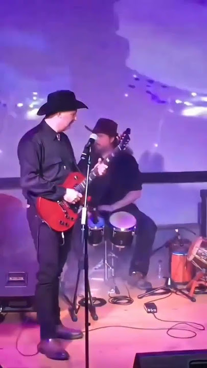 bule cover lagu rhoma irama (bujangan)asli asik #rhomairama #cover #bule