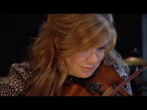 Lonesome Moonlight Waltz - Alison Krauss