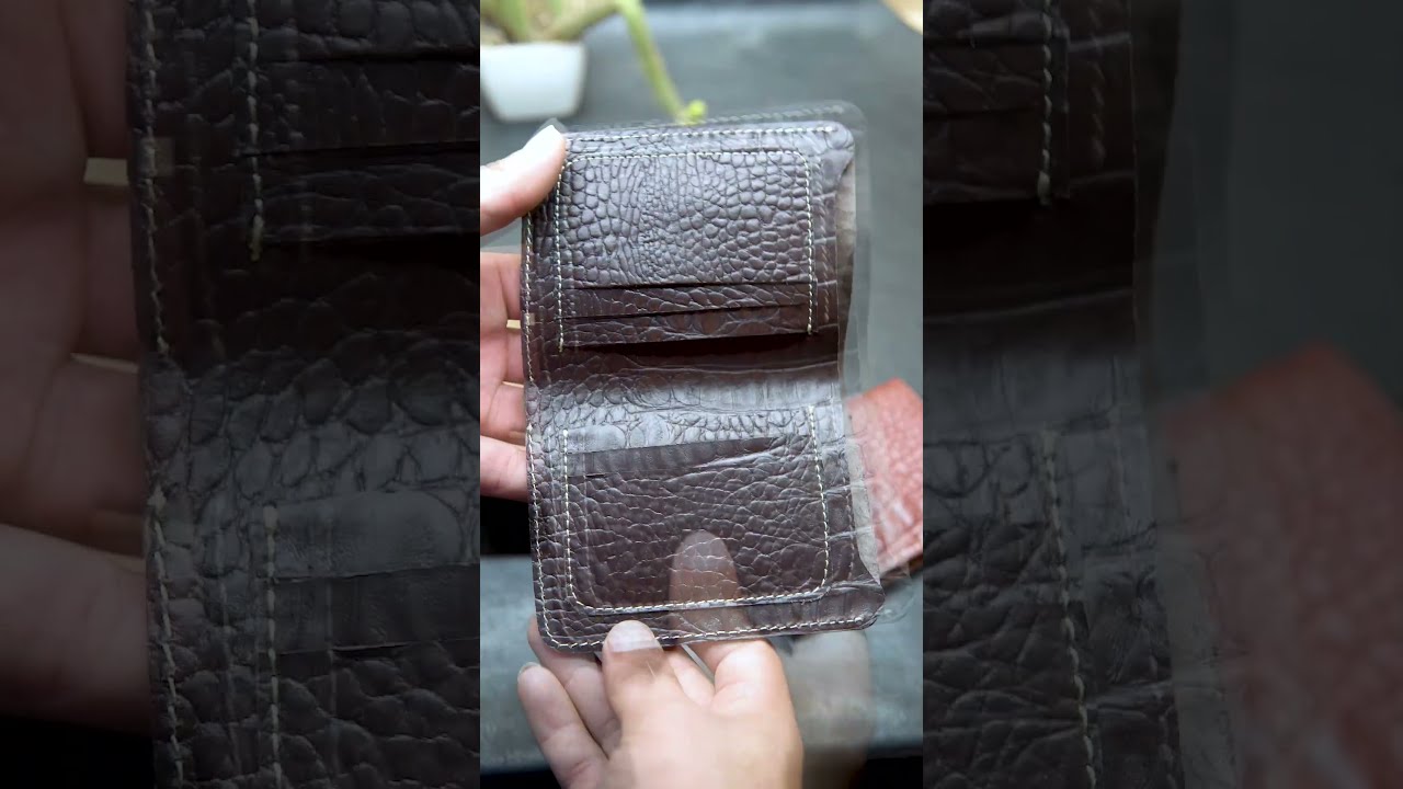 Command Attention – Croc Leather Wallet 🐊🖤 